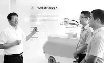 我國自主研發(fā)18軸雙臂機(jī)器人在浙江寧波首發(fā)