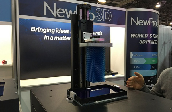 NewPro 3D 智能液體界面技術(shù)讓3D打印提速