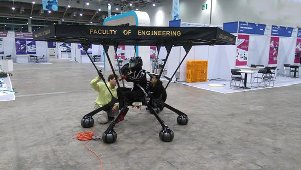 新加坡大學(xué)生借助3D打印開(kāi)發(fā)出單人飛行器