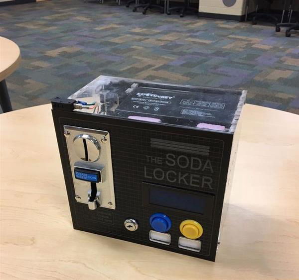 17歲美國創(chuàng)客3D打印自動售貨機Soda Locker，可放入學校儲物柜
