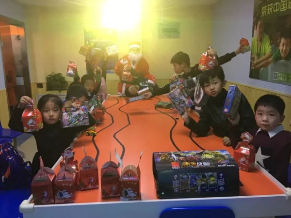 嗨皮圣誕節(jié)！童程童美圣誕主題課全國全國狂歡ing~