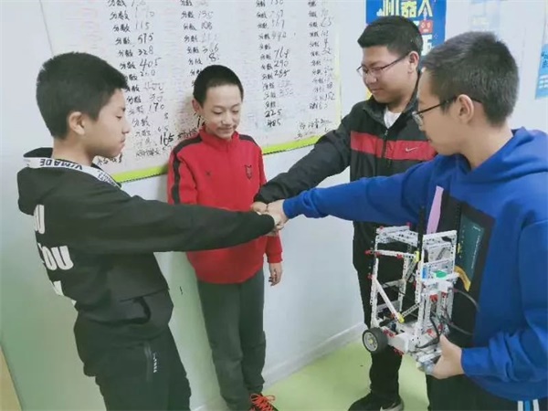 2019 RoboRAVE國際教育機(jī)器人大會(huì)亞洲分會(huì)童程童美專場(chǎng)即將拉開帷幕！
