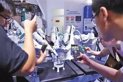 2019世界機(jī)器人大會隆重開幕，智能機(jī)器人教育成亮點！