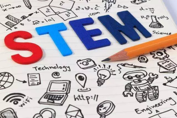 高中信息技術(shù)課標組核心成員深入解讀《信息時代的青少年信息素養(yǎng)》